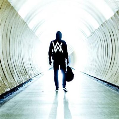 Alan Walker/Iselin Solheim《Faded》[FLAC/MP3-320K]